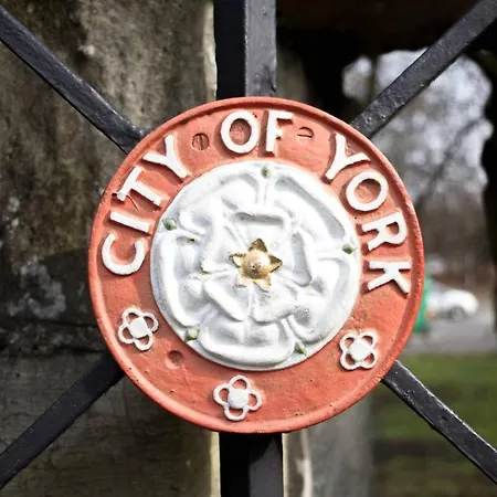 Pass The Keys 55 Heworth Village Wonderfully Cosy Family In York