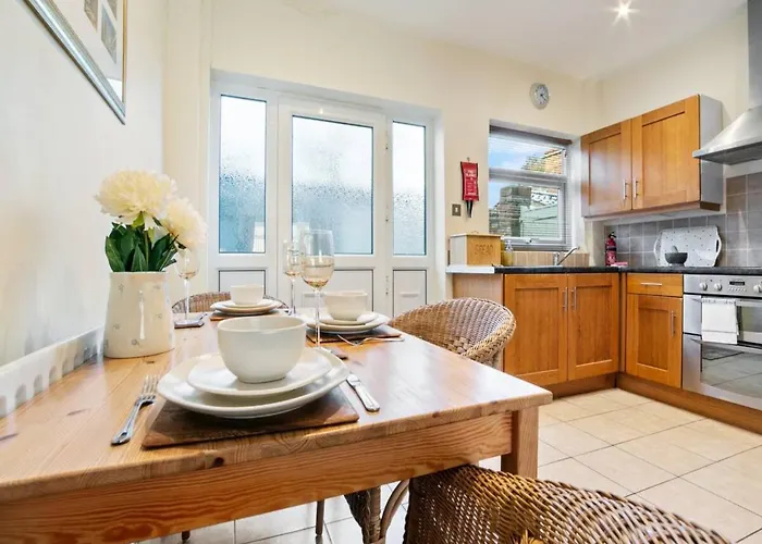 Pass The Keys 55 Heworth Village Wonderfully Cosy Family In *