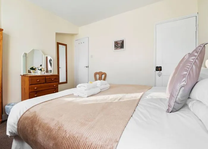 Pass The Keys 55 Heworth Village Wonderfully Cosy Family In Dom wakacyjny *