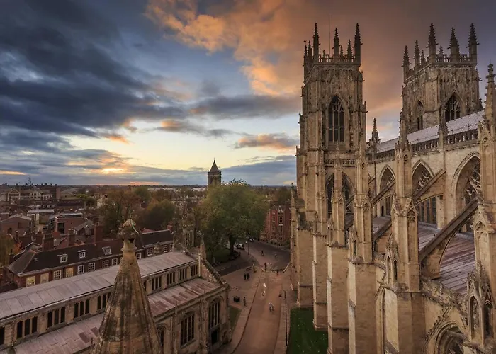 Pass The Keys 55 Heworth Village Wonderfully Cosy Family In *