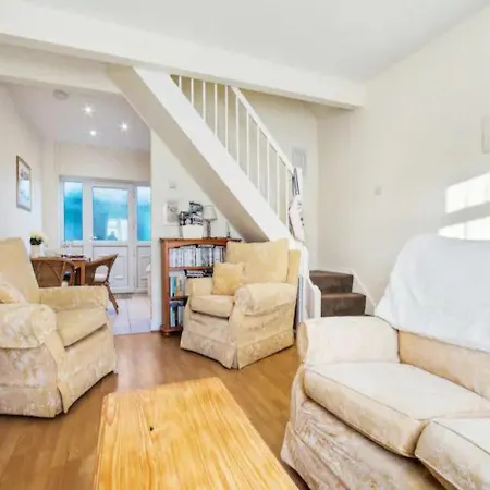 Pass The Keys 55 Heworth Village Wonderfully Cosy Family In בית נופש *