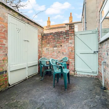 Feriehus Pass The Keys 55 Heworth Village Wonderfully Cosy Family In